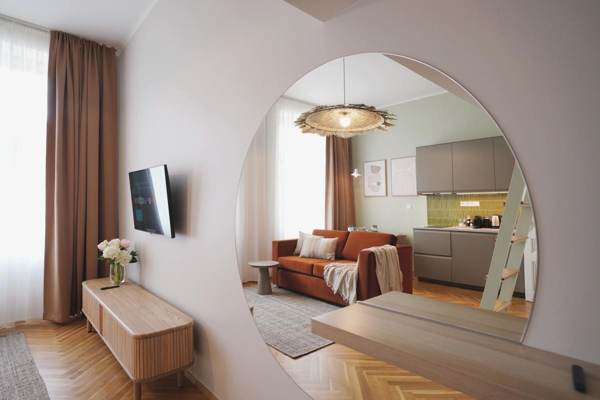 Luxemi I Center Premium Apartment Prag